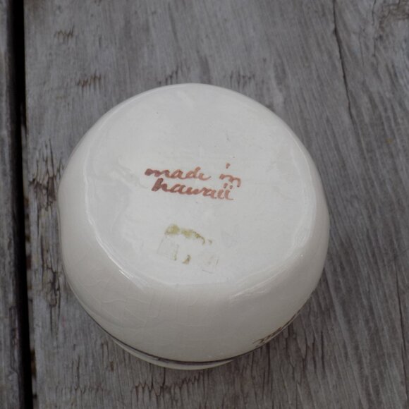HAWAII Small Brown White Jar, Souvenir, Pohaku Klin Signed on Bottom, * - Picture 4 of 6